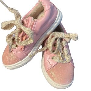 Maggie & Zoe Sparkly‎ Sneakers